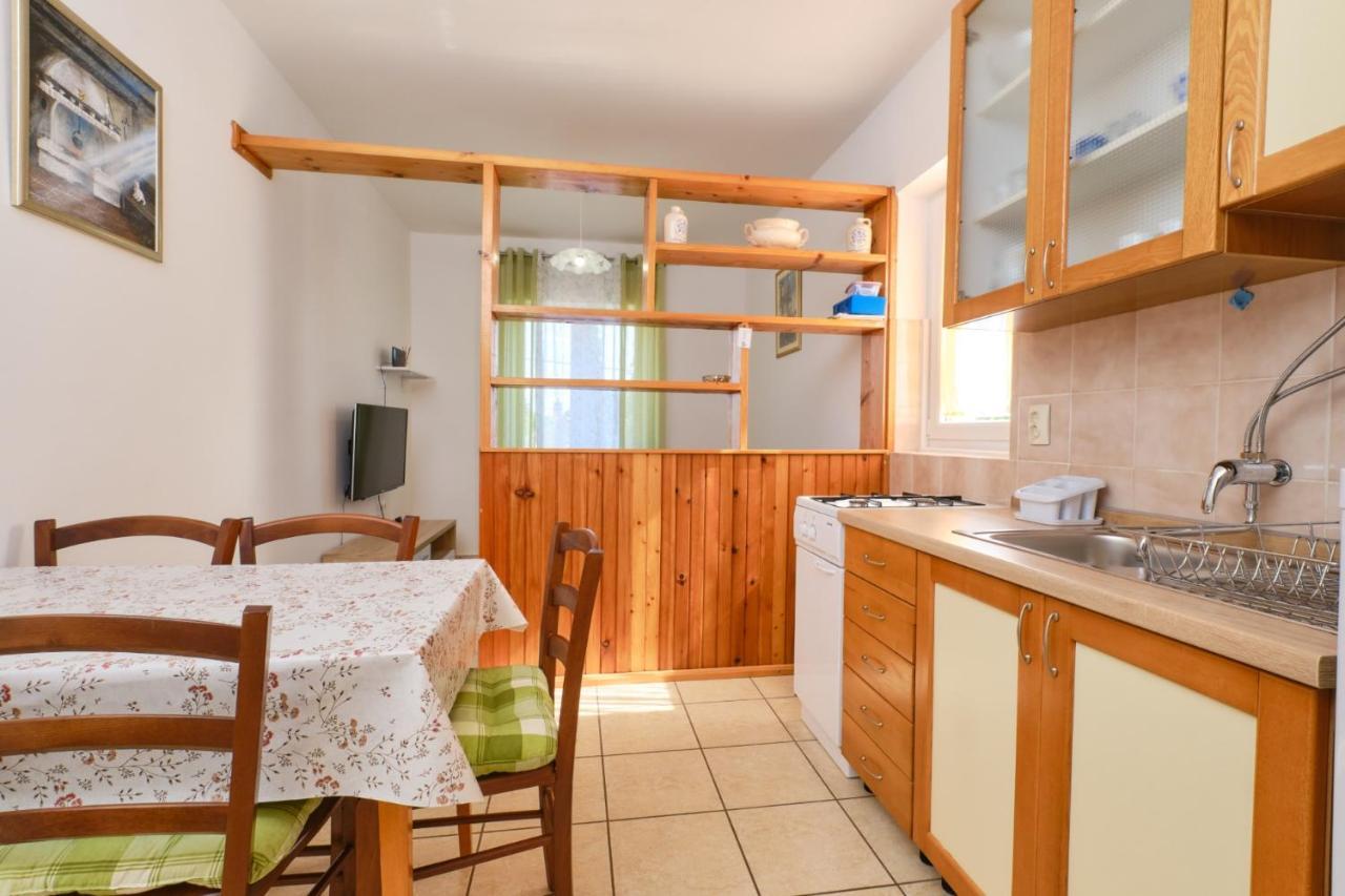 Apartments Blanka เนเรซีน ภายนอก รูปภาพ